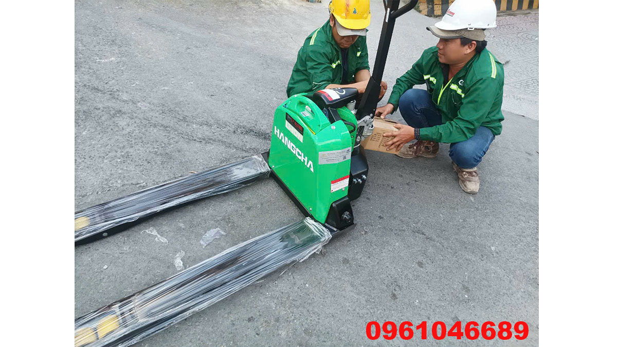 Xe nâng tay điện thấp 2 tấn Lithium