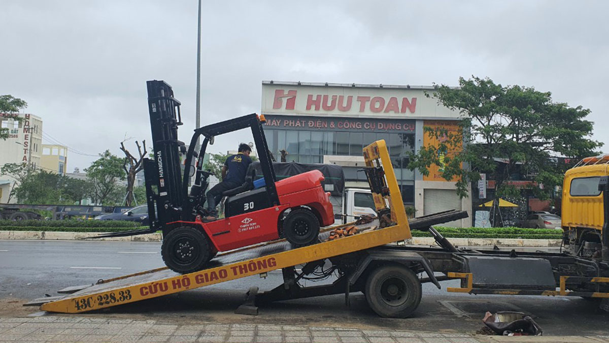 xe nâng dầu 3 tấn dòng A