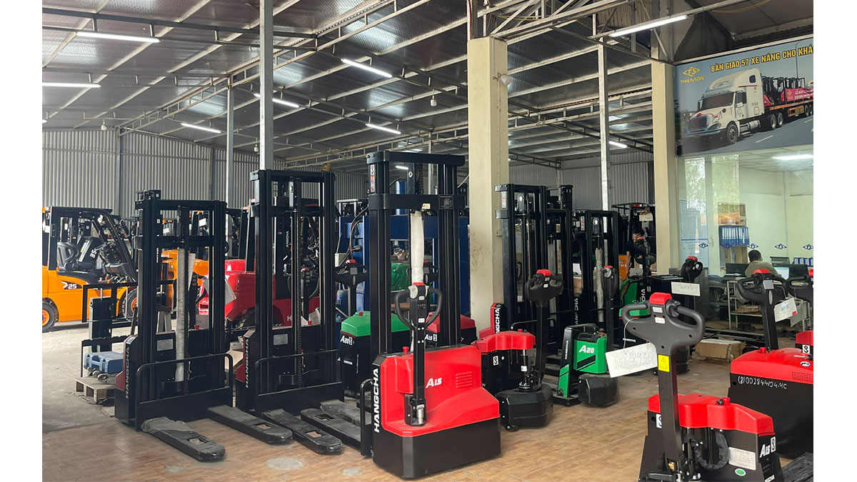 Xe nâng tay điện