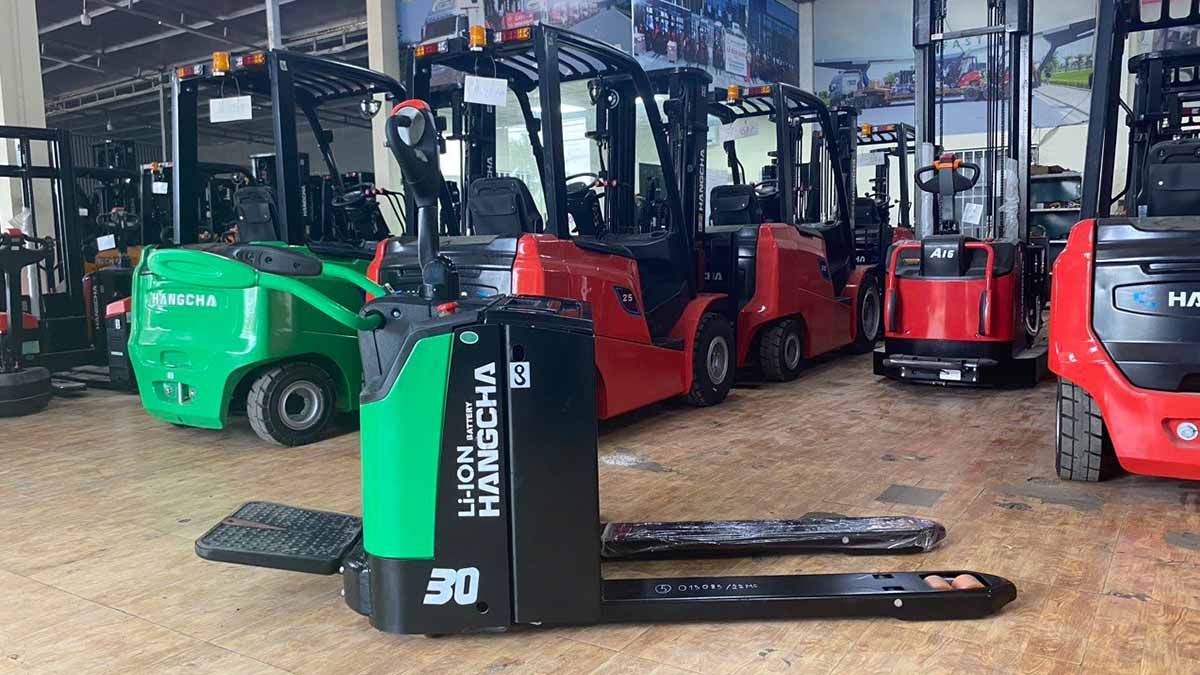 Xe nâng tay điện thấp
