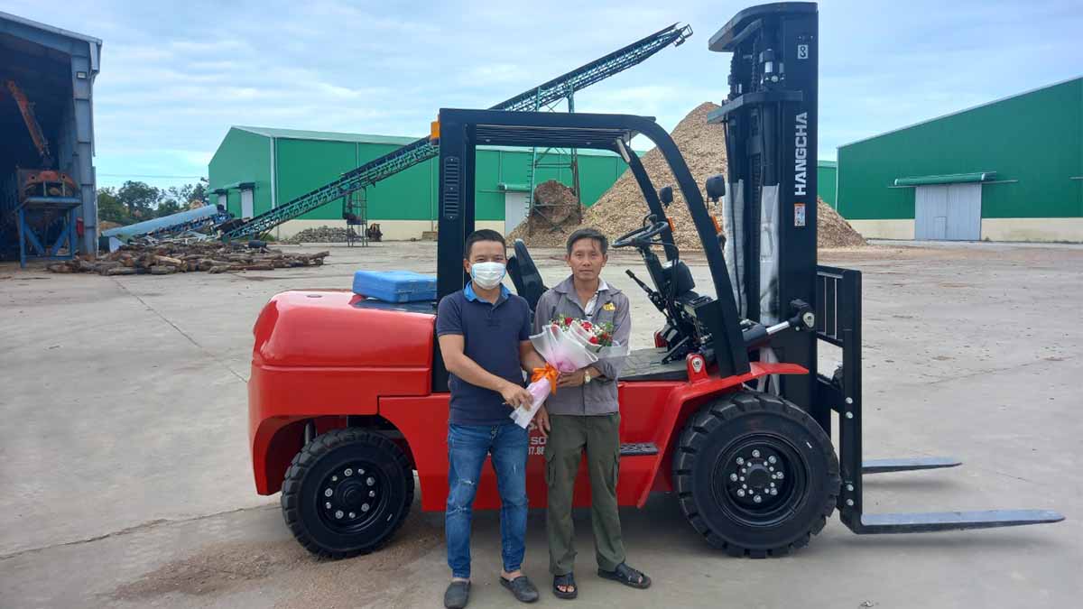 Xe nâng dầu 5 tấn dòng A
