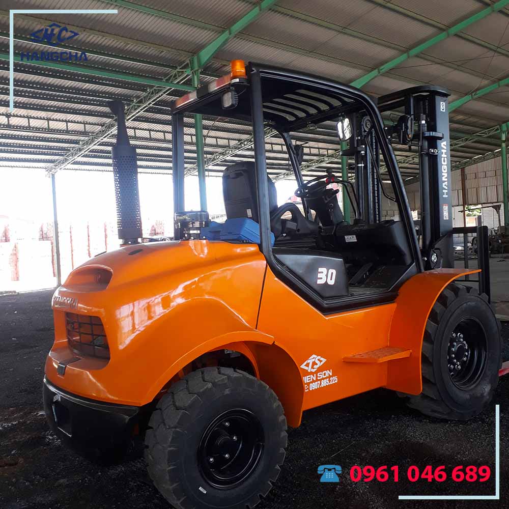 Xe nâng địa hình 04