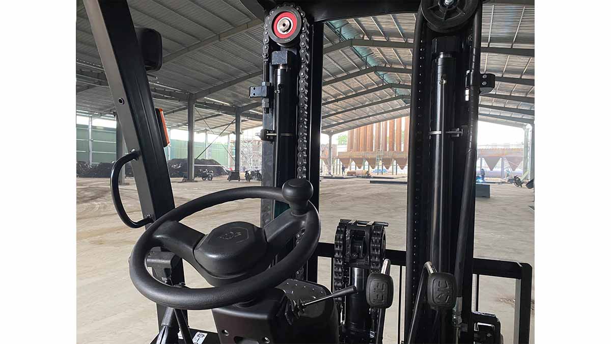 khung xe nâng chui container
