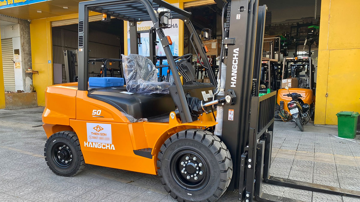 xe nâng dầu 5 tấn hangcha