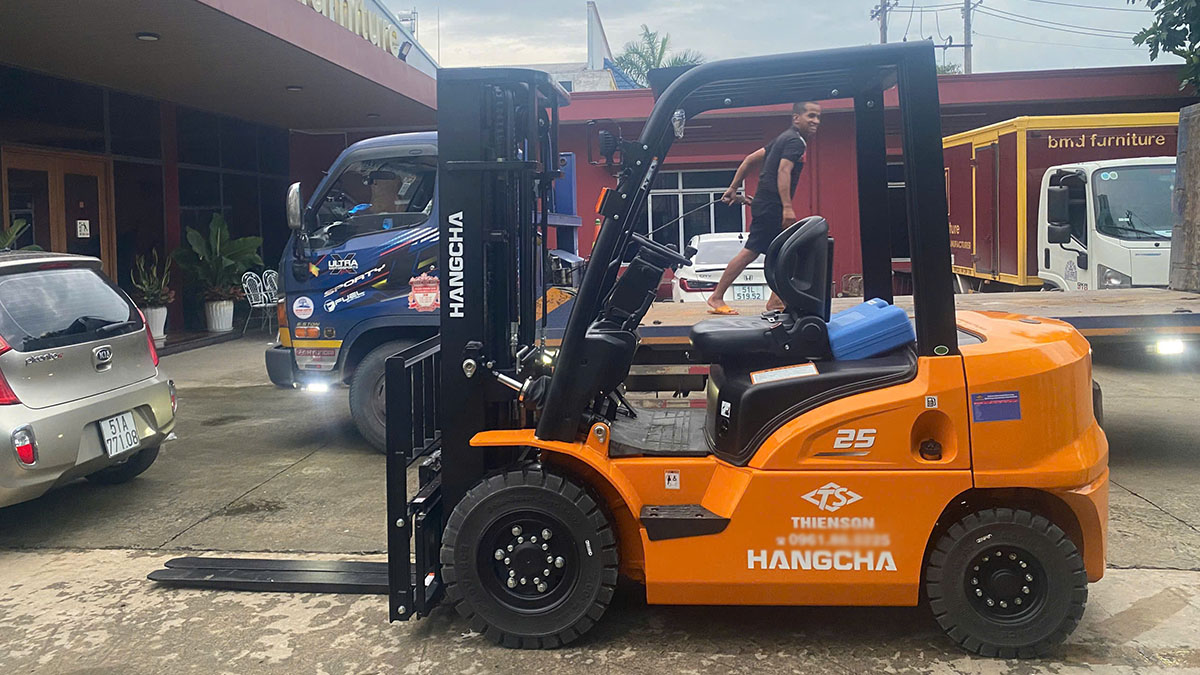 Xe nâng điện 2.5 tấn dòng XEY2HA-SI