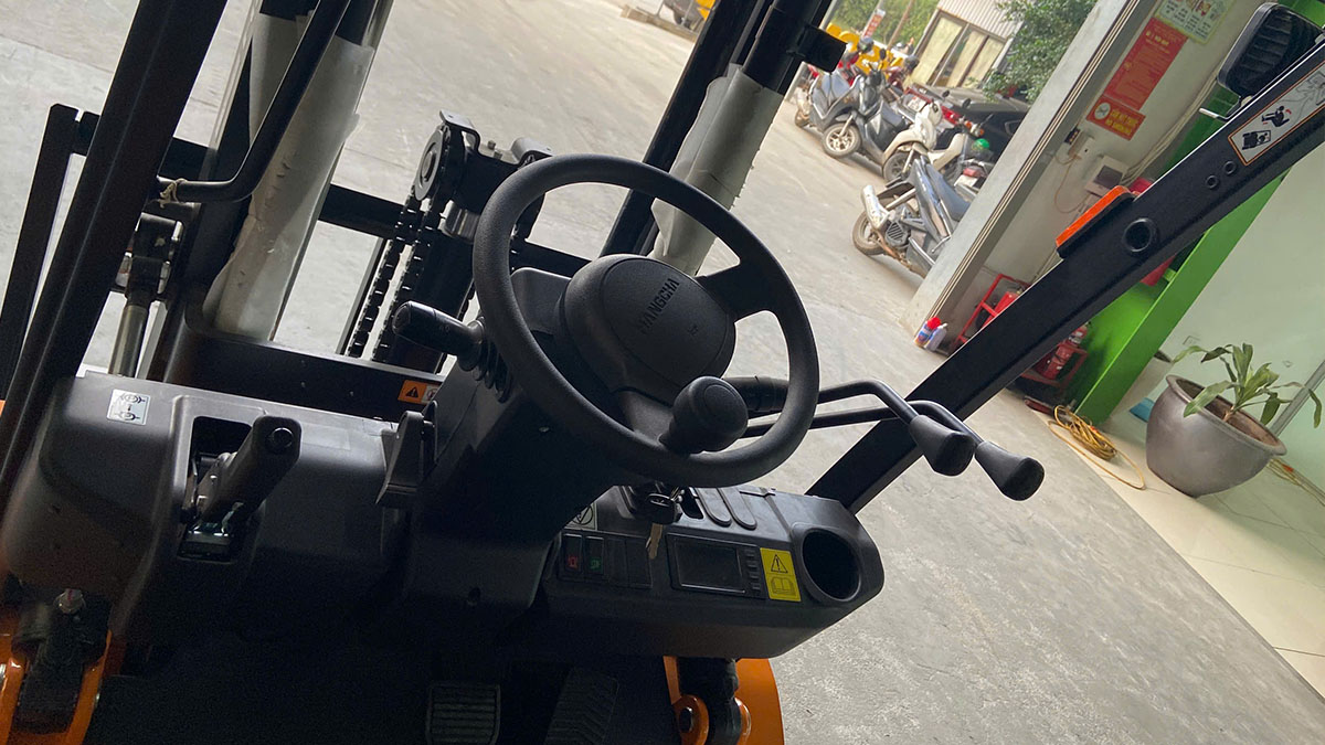 Xe nâng điện 2 tấn dòng XEY2HA-SI